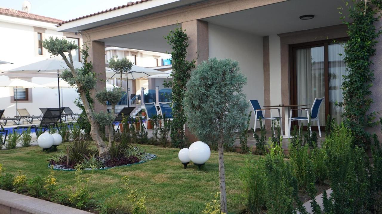 Rota Seaside Otel Cunda Esterno foto