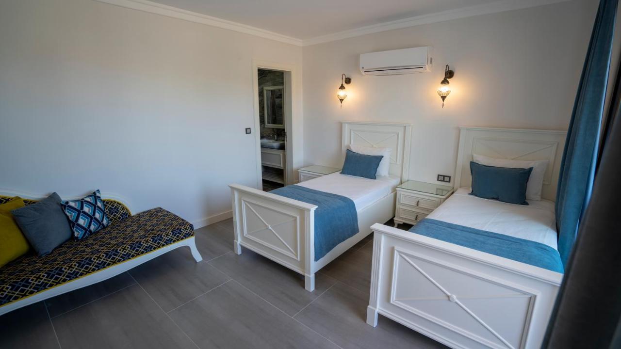 Rota Seaside Otel Cunda Esterno foto