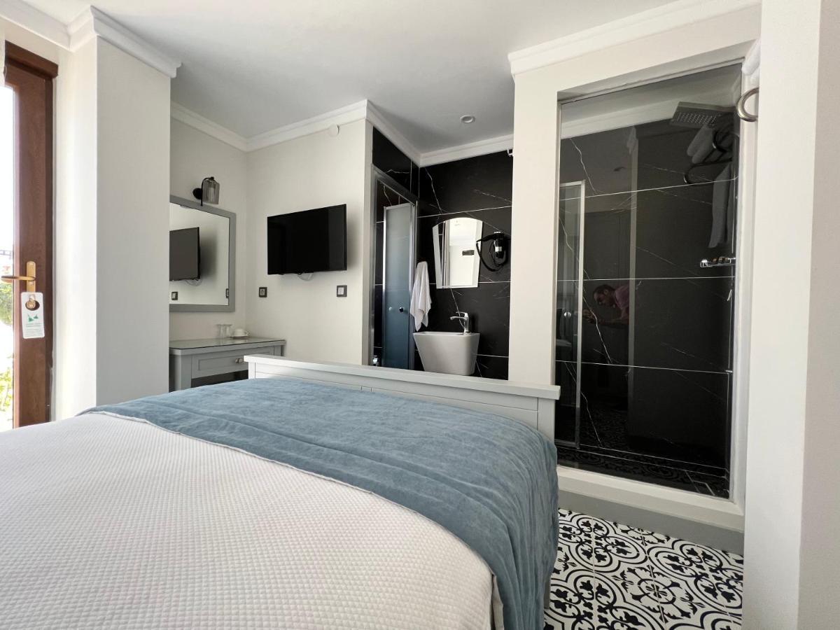 Rota Seaside Otel Cunda Esterno foto
